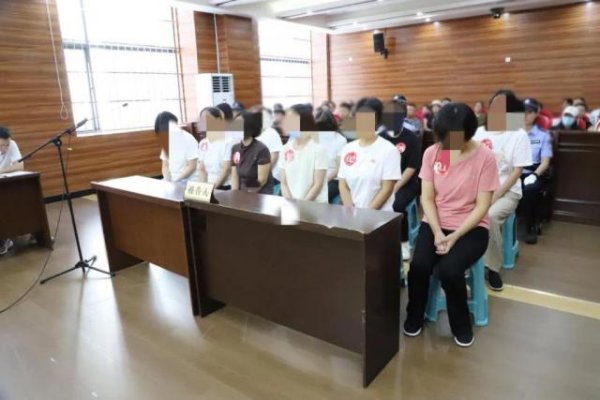 点石策略 侵占40万元优质肉制品，或吃或卖，持续4年！11名小学食堂员工被判刑，77斤排骨返还单位