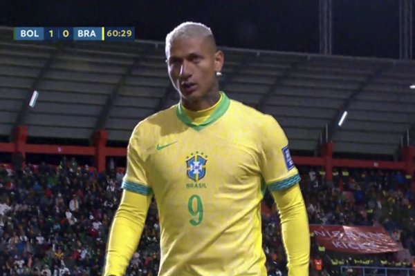 大旗策略 随着巴西0-1, 阿根廷0-1, 乌拉圭0-0, 世预赛最终积分榜: 4队同分